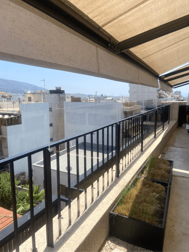 Τοποθέτηση plexiglass
