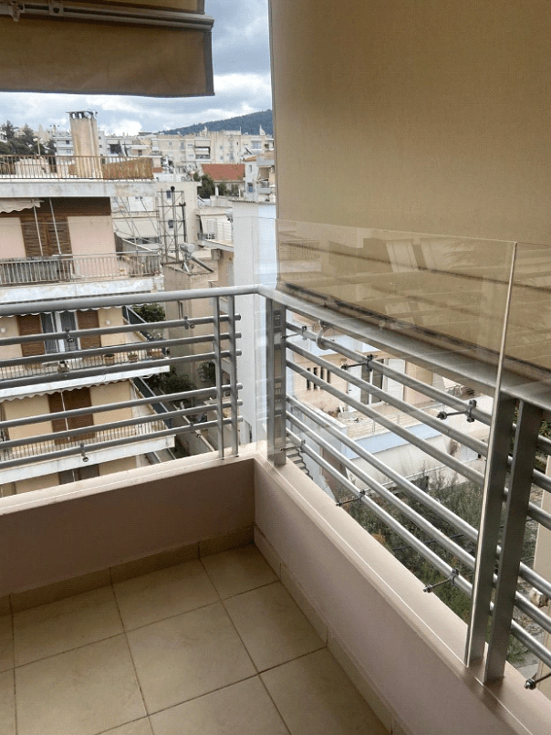 Τοποθέτηση plexiglass