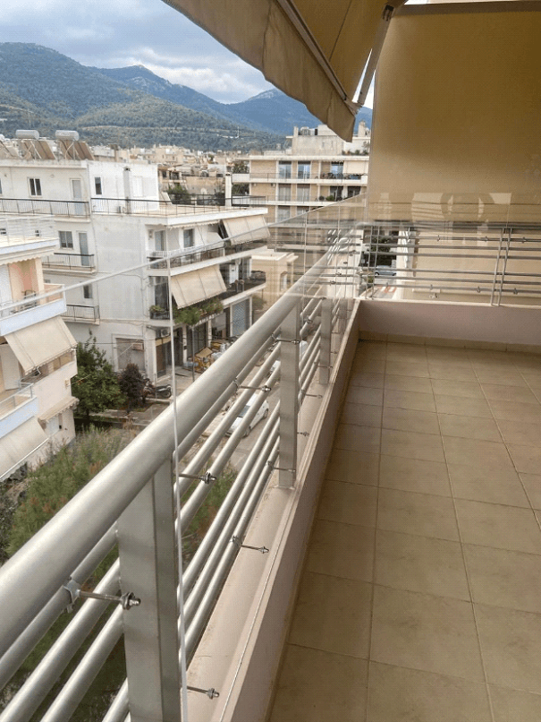 Τοποθέτηση plexiglass