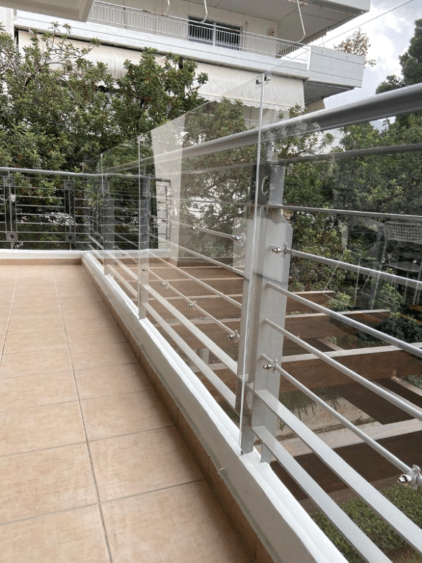 Τοποθέτηση plexiglass