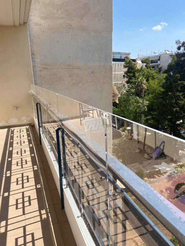 Τοποθέτηση plexiglass