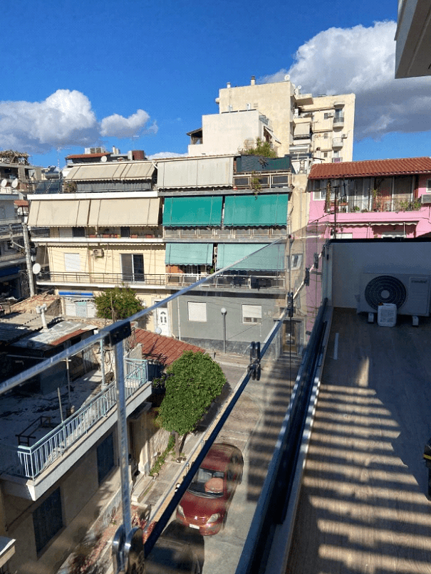 Τοποθέτηση plexiglass